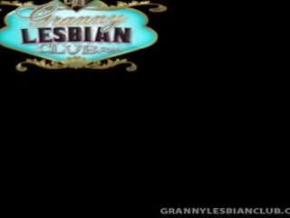 Dueling dilda s ťažký hore lezbické babičky